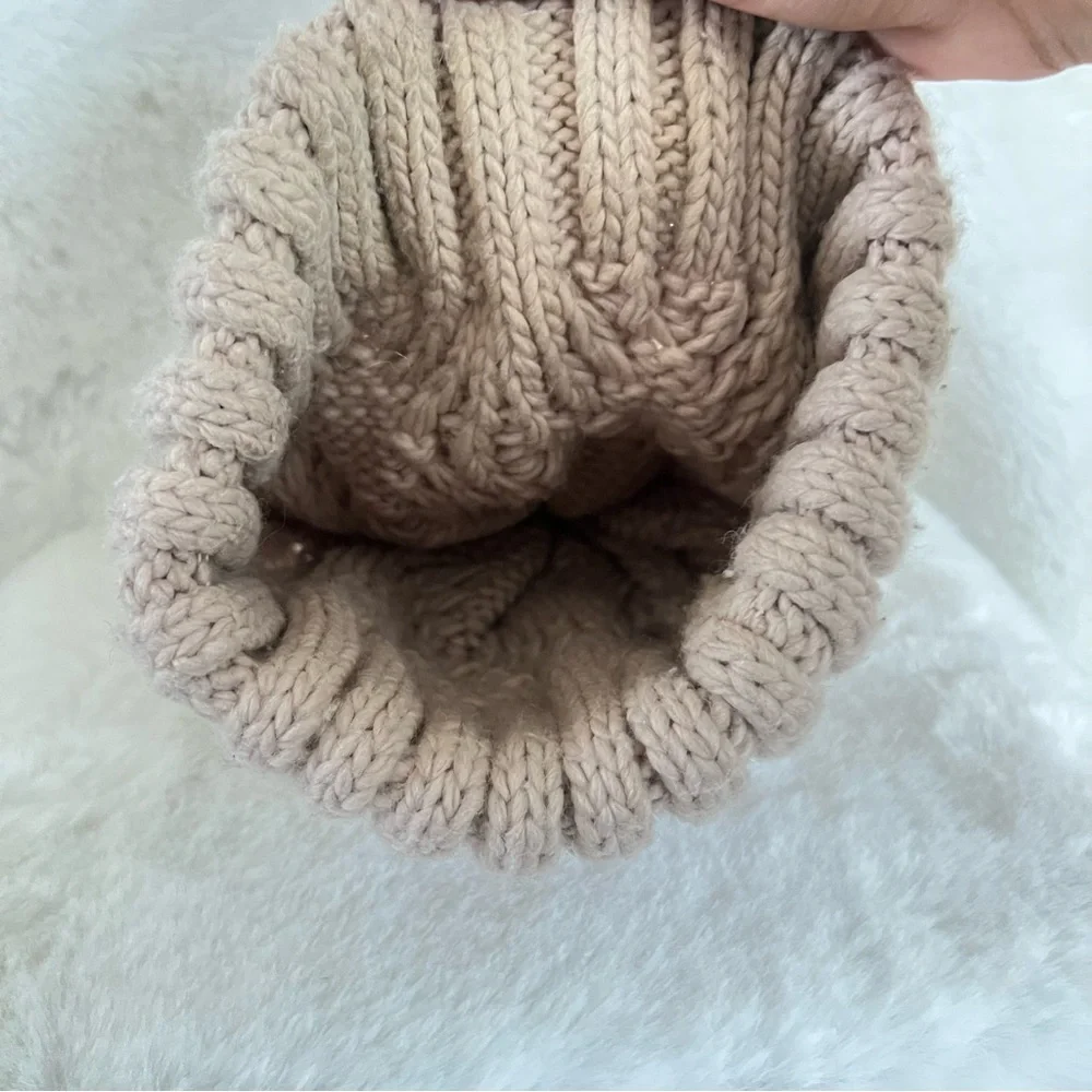 H&M‎ Tan Knit Beanie with Pom-Pom